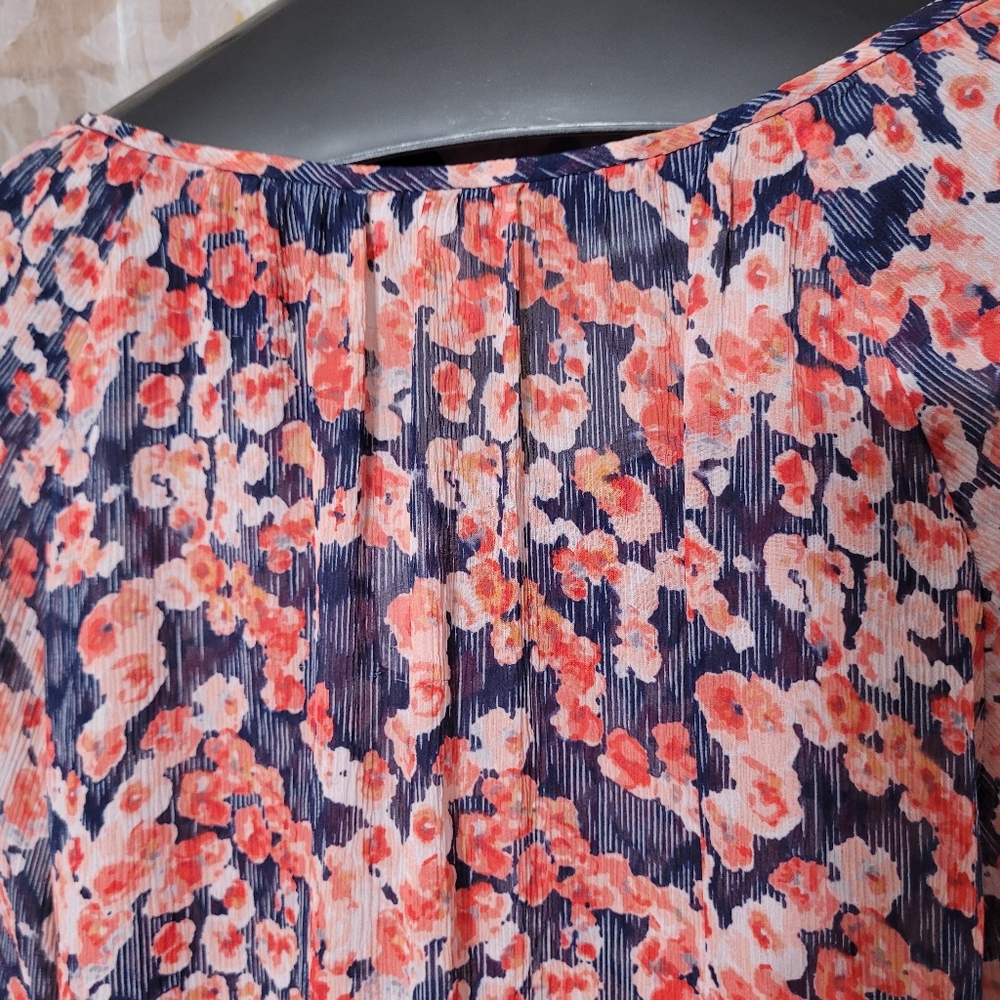 100% silk blouse - Picture 3 of 14